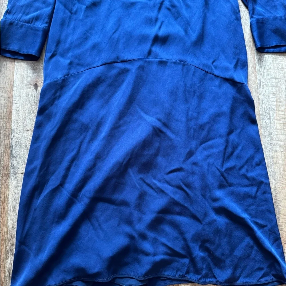 Calvin Klein Collection 95% silk 5 % elastane Made in Italy Navy Blue Dress EUC - Picture 2 of 7